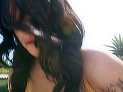 Leanne Crow - Hello Yellow 5d 1