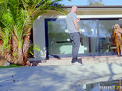 Cougar Sighting With Johnny Sins, Alyssa Lynn - Brazzers
