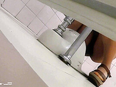 Asian Cutie's Hidden Cam Sex Tape: A Risky Affair