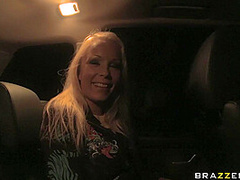 She's So Soft And Warm In My Arms With Johnny Sins, Jessica Moore - Brazzers