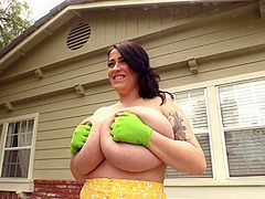 Leanne Crow - Flower Child 1