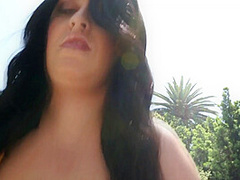 Leanne Crow - Hello Yellow 5d 2