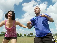 Interceptado Con Las Tetas With Esperanza Gomez , Carlo Carerra - Brazzers