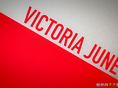 Escandalo! With Ramon Nomar, Luna Star, Victoria June - Brazzers