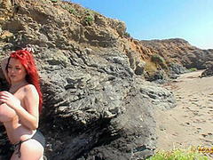 Tessa Fowler - Topless Gold 1