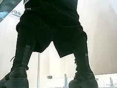 chinese girls go to toilet.547