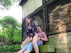 Auf Verlassenen Bauernhofen Kann Man Gut Sex Haben