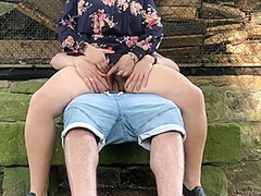 Auf Verlassenen Bauernhofen Kann Man Gut Sex Haben