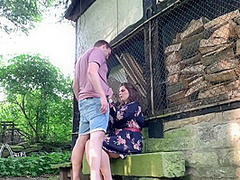 Auf Verlassenen Bauernhofen Kann Man Gut Sex Haben