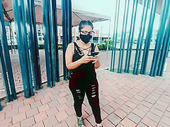 Sexo Por Dinero. Le Doy Dinero A Para Que Me Chupe Mi Polla