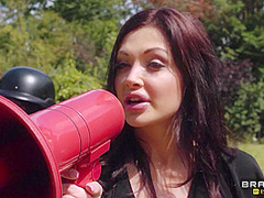 Negociaciones Anales Con Aletta Ocean With Aletta Ocean, Danny D - Brazzers