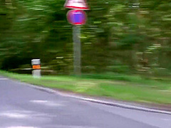 Wenn Zwei Hasen Den Schwanz Jagen - Typ An Der Tanke Abgeschleppt