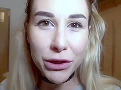 Pikaper Nature Got The Blonde And Spread Her Ass For Anal
