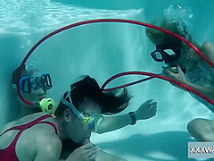 Minnie Manga In Threesome In The Pool Between And Eduard And Marcie