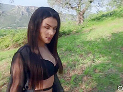 Valentina Nappi In Picnic With Valentina