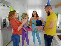 Smashing My Hot Lesbian Roommates With Xander Corvus, Codi Vore, Nolina Nyx - Brazzers