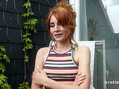 Kreative Regina Aus Nurnberg Kommt Mit Ihrem Vibrator Zum Hohepunkt