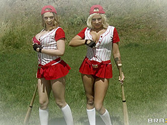 Field Of Reams With Keiran Lee, Lylith Lavey, Kagney Linn Karter - Brazzers