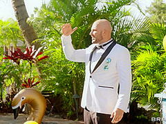 Taking A Walk On The Poolside With Jmac, Victoria June - Brazzers