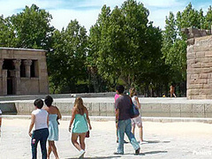 Dunia Montenegro Returns To The Streets - Kink