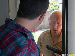 Fugitits With Halie James, Keiran Lee - Brazzers