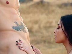 Nature Beauty Exposed Pussy For A Chic Fucking In The Car - Alex Legend