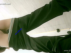 chinese girls go to toilet.566