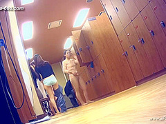 japanese public bathroom changeroom.87