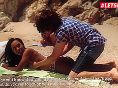 Ebony Teen 18+ Seduced And Fucked At The Beach - Noe Milk And Antonio Ross