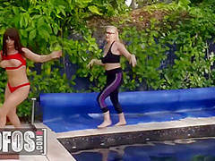 Thicc Blonde Shares With Roomate In Pov Threeway With Kiara Edwards And Emily Right