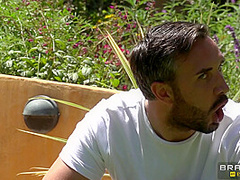 Frotandoselo A Una Puta Cachonda With Keiran Lee, August Taylor - Brazzers