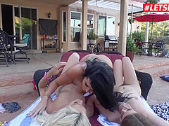 Lesbians Fuck With Jill Kassidy, Elsa Jean And Romi Rain