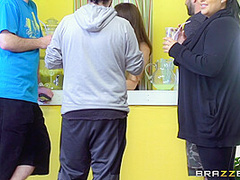 Zz Lemonade: Dani Daniels With Dani Daniels, Jessy Jones - Brazzers